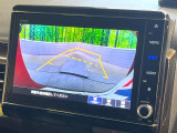 【バックカメラ】駐車時に後方がリアルタイム映像で確認できます。大型商業施設や立体駐車場での駐車時や、夜間のバック時に大活躍!運転スキルに関わらず、今や必須となった装備のひとつです!
