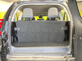 普段のお買い物や通勤、送迎等に十分な荷室スペースを確保しております。セカンドシートを倒すと、大きな荷物の積載も可能です♪