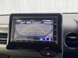 バックモニター付きで、車庫入れやバック時の後方確認をサポート。