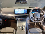 アウトバーンでの走行を見据えたBMWのブレーキシステムはもしもの時にもいち早くマシンを停止してくれます。