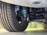 お車を安心してお乗りいただく為には、足回りの定期点検が欠かせません。サービスサポート(有償保証)では無料点検もご提供しており、安心のカーライフをお過ごしいただけるサポート体制が整っています。