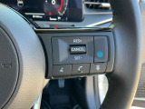 プロパイロットは前を走行するクルマを検知しアクセル、ブレーキをコントロールして車間距離を保つ手助けをしてドライバーの運転負担を軽減します。