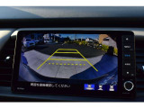 バックカメラが装備されており、後方の安全確認はもちろんのこと狭い場所での駐車や雨の日・夜間など視界の悪いコンディションでのストレスの軽減にもなります!