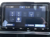 Bluetooth(ブルートゥース)接続機能付き。スマートフォンなどからお気に入りの音楽をワイヤレス再生できます。ドライブがさらに楽しくなりますね。