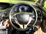【ステアリングスイッチ】運転中、前方から目線をそらすことなく、オーディオ等の操作が可能な便利機能!安心&快適なドライブを演出してくれます♪