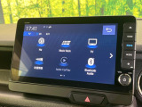 【純正8インチナビ】人気の純正ナビを装備。オーディオ機能も充実しており、Bluetooth接続すればお持ちのスマホやMP3プレイヤーの音楽を再生可能!毎日の運転がさらに楽しくなります!!