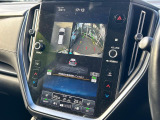 【マルチテレインモニター】車のフロントやサイドのカメラ画像を同時にモニター表示することで、悪路や狭い道を走行時でも周囲の状況確認ができ安心!本格SUVにうれしい装備です♪
