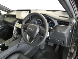 SUVならではの見晴らし良い運転視界で快適なドライブをお楽しみいただけます。