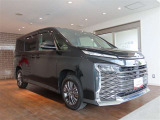広々とした車内空間に優れた燃費性能。更にデザインも上質で人気のお車です!