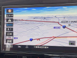 見やすい純正ナビ、操作もスムーズです。TVも高画質、音楽も高音質で楽しめます。楽しいドライブを!