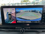 アラウンドビューモニターが、駐車をサポートしてくれますよ!