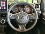 【純正革巻きステアリング】上質な革を使用することで、手にしっかり馴染みとても運転しやすいハンドルです♪