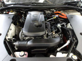 排気量は2500cc!エンジンとモーターが協調して走る先進のハイブリッドシステム。地球環境に優しいパワーユニットです!