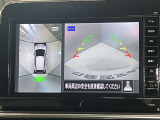 【アラウンドビューモニター】車を上から見下ろしているかのような映像で周囲の状況がひと目で確認、狭い駐車場に駐車するときも安心です♪♪障害物などがあると警告音がなりますので安心して駐車が出来ます★