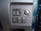運転席右側には電動スライドドア等の各種スイッチがまとめられています!