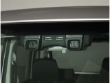 デュアルカメラブレーキサポート装備!2つのカメラで、人にも車にも作動する衝突被害軽減ブレーキです!衝突が避けられないと判断した際には、自動でブレーキをかけ、衝突の回避または衝突被害軽減を図ります。