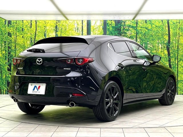 マツダ MAZDA3ファストバック 1.8 XD ブラック セレクション の中古車