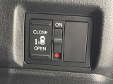 【パワースライドドア】スマートキーや運転席のスイッチでスライドドアの開閉が可能♪電動だから力を入れてドアを開ける必要が無く、小さいお子様でも、重い荷物を持っている時もラクに開け閉めできます♪