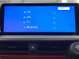 ブルートゥースに接続することにより、スマホに入ったお気に入りの音楽を車内で楽しむことができます♪あると本当に便利な機能になっています!