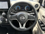 ハンドルは軽やかに回り、気持ちよく運転が出来ます。