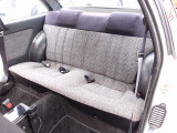 人気のAE86レストア車両の入庫!外装は全て同色塗装済みとなり、内装も割れているパネル類は交換済!吉平DEEPS-R15AWに新品TOYOタイヤ、新品マフラーなど、旧車を感じさせない程綺麗な状態です