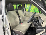 運転席シート廻りは使用感も少なく、良好な状態となっています。丁寧に使われていたことがよくわかりますね。