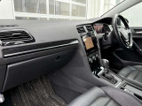 &ldquo;Certified Pre-Owned&rdquo;(CPO)とは?フォルクスワーゲンの認定中古車、&ldquo;Certified Pre-Owned&rdquo;は、正規ディーラーにおいて、さまざまな規定のもと品質チェック、整備を行われた車両です。