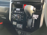 オートエアコン★温度を設定すれば車内を快適な温度に保ってくれます♪