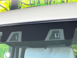 【スズキ セーフティサポート】走行中に前方の車両等を認識し、衝突しそうな時は警報とブレーキで衝突回避と被害軽減をアシスト。より安全にドライブをお楽しみいただけます。