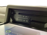 フルセグTVやDVD、ミュージックサーバー等オーディオ機能も充実しています。