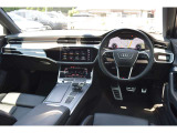 Audiのインテリアはエクステリア同様、優れたデザイン性とクオリティ、そして機能性を兼ね備えております。