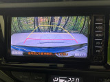 【バックカメラ】駐車時に後方がリアルタイム映像で確認できます。大型商業施設や立体駐車場での駐車時や、夜間のバック時に大活躍!運転スキルに関わらず、今や必須となった装備のひとつです!