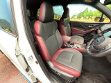 運転席シート廻りは使用感も少なく、良好な状態となっています。丁寧に使われていたことがよくわかりますね。