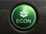 ★ECONスイッチ★ エコドライブを加速しよう!スイッチをONにすると、運転の仕方によるロスを抑え込み燃費をよくするようクルマが頑張ります(*^ー^*)燃費向上にチャレンジ♪
