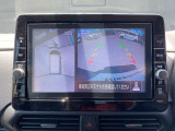 上からまる見え!アラウンドビューモニターの画像です。純正ナビに映してあります。お車を真上から見たような映像をミラーやナビ画面に映し出す事によって、車両の周囲を確認し、駐車時や発進時の運転をサポート。