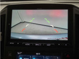 バックカメラ搭載です!車庫入れが苦手な人はもちろん、車両感覚に自信がある人にもお勧めです!見えない箇所が見えるようになるので、低い障害物や隠れてしまっている子供の存在等にも気付く事が出来ます。