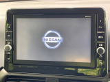 【大画面純正ナビ】人気の大型9インチナビを装備。存在感のある大画面はインパクト大!ナビ利用時のマップ表示は見やすく、テレビやDVDは臨場感がアップ!いつものドライブがグッと楽しくなります♪