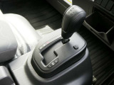 9速デュアルクラッチ式AMT(DCT)は、運転技量による燃費の差が生じにくく、どなたでも省燃費運転が容易です。