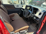 コンパクトで、とても運転し易いお車です。