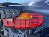 また、BMW正規認定中古車は、エマージェンシーサービスが自動付帯。24時間365日、皆様のカーライフをサポート致します。確かな安心のうえで、「駆けぬける歓び」をご堪能ください。