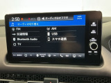 AVメニューはご覧の通り、様々なコンテンツに対応、ドライブを楽しく演出できます。詳しくはスタッフへお尋ねください