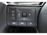 ステアリングスイッチ!オーディオと連動してますので、ボリューム調整やチャンネル変更も可能です!