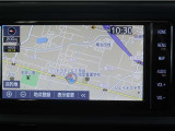 直感的に操作出来るナビゲーションを搭載。ルート案内が分かりやすく、運転中のストレスを軽減します。目的地までスムーズに導いてくれる、実用性の高い装備です。