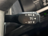 【クルーズコントロール】高速道路もラクラク走行。アクセルを離しても一定速度で走行ができ、長距離運転時の負担を軽減!加速・減速も簡単なスイッチ操作で調整できます。