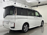 ご納車までの期間ですが、県内のお客様は2、3週間、県外のお客様は3、4週間ほどでご納車が可能となります。但し、お支払いや書類の状況によっては多少の前後もありますので、その際には何卒ご了承下さい。
