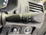 【オートライト(AUTO)】外の明るさをシステムが感知して、自動でヘッドライトが点灯します!ヘッドライトをつけ忘れを防ぐ便利機能です。