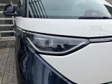 LEDマトリックスヘッドライト「IQ.LIGHT」フロントカメラで対向車や先行車を検知し、マトリックスモジュールに搭載されたLEDを個別に制御することで最適な配光を実現。