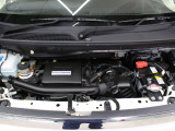 【エンジンルーム】Hondaならではの走り、i-VTECエンジン!街中や坂道での加速や高速道路での力強さが特徴です♪
