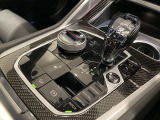 正規認定中古車 全国正規ディーラー保証付 2年走行距離無制限 サンルーフ ステアリングヒーター シートヒーター シートクーラー アップルカープレイ フルセグ 保冷保温カップホルダー マッサージ