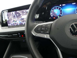 前車と一定の車間距離を保ちながら走る追随システムのACC(アダプティブクルーズコントロール)付!